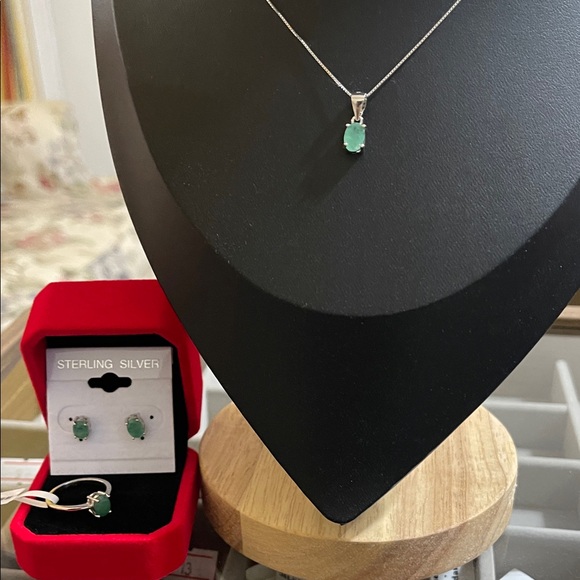 NWT Jewelry Set Natural Emerald Ring S6, Earring, Pendant 925 Silver - Picture 3 of 14